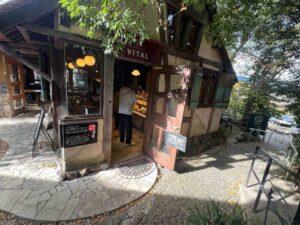 垂井本店　石窯アトリエVITALの営業について